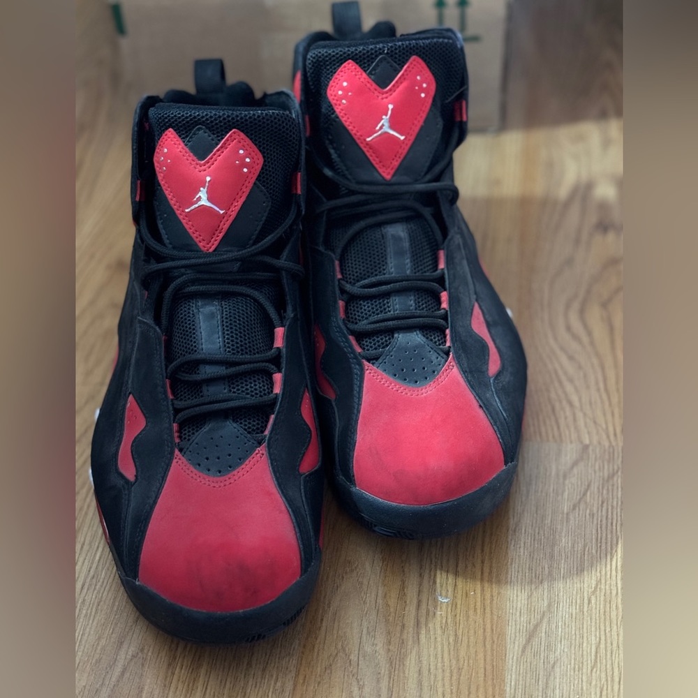 Like new Nike Jordan true flight. Red and black